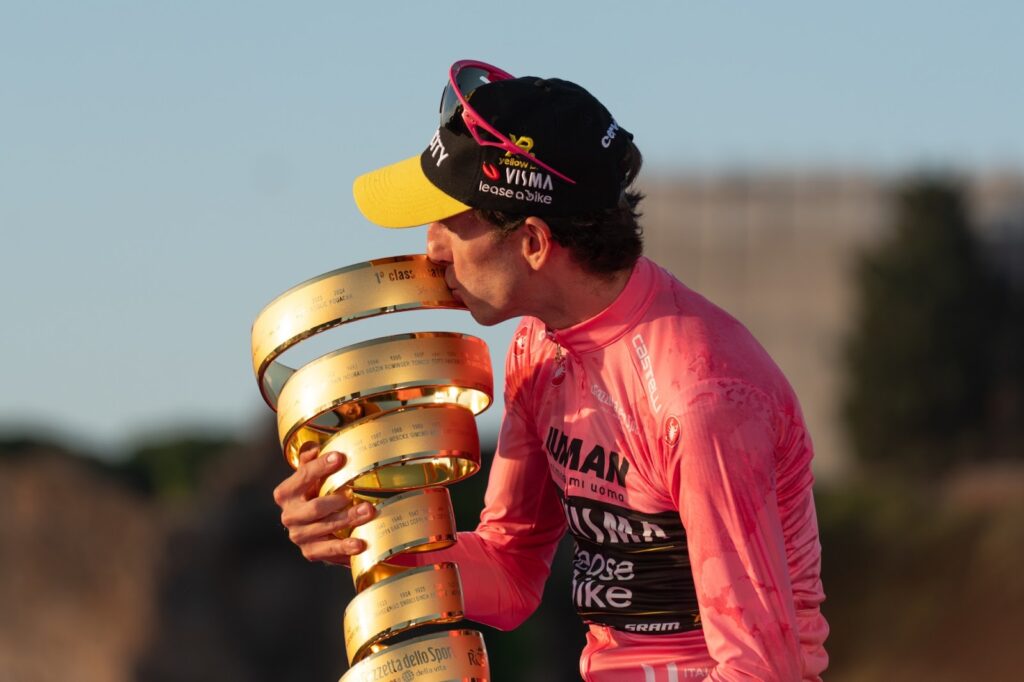 Yates e o Trofeo Senza Fine, do Giro d'Italia.